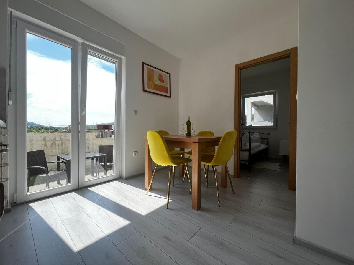Apartments Petrusic Supetarska Draga Eksteriør billede
